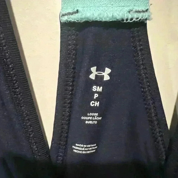 UNDER ARMOUR  LOOSE FIT UNDER ACTIVEWEAR RACERBACK TANK - Picture 7 of 8